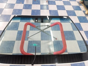 TOYOTA CAMRY 2018- СТЕКЛО ВЕТРОВОЕ ЗЕЛЕНОЕ + ШУМОИЗОЛЯЦИЯ/ГОЛУБАЯ ПОЛОСА -С ОБОГРЕВОМ ЗОНЫ ДВОРНИКОВ -ДАТЧИК СВЕТА/ДОЖДЯ-ИНКАПС от AGC